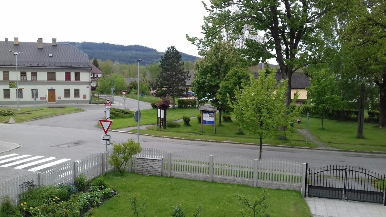 Apartman U Parku Volary Exterior photo